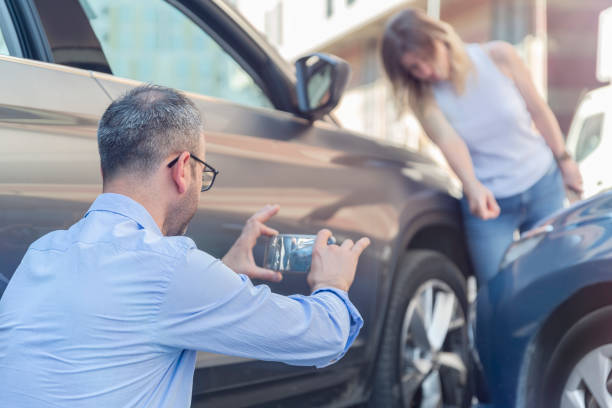 Professional Non Owner Car Insurance technician working in Pasadena Hills, MO